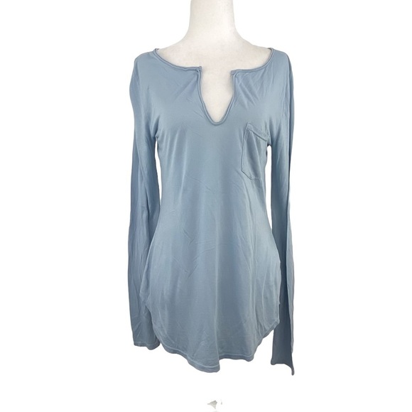 LAMADE FRONT POCKET SPLIT NECK KNIT, LIGHT BLUE, TOP, NEW WITHOUT TAGS - Picture 1 of 9